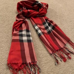 Wide Plaid Fringe Scarf - stylish red, black, and White - Unisex NWOT